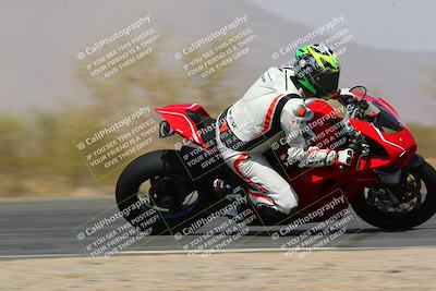 media/Mar-28-2022-Superbike Trackdays (Mon) [[b8603d0f67]]/Open Track Time/Turn 3 Inside/